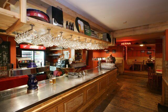 Hotel Saloon Zlin Bagian luar foto