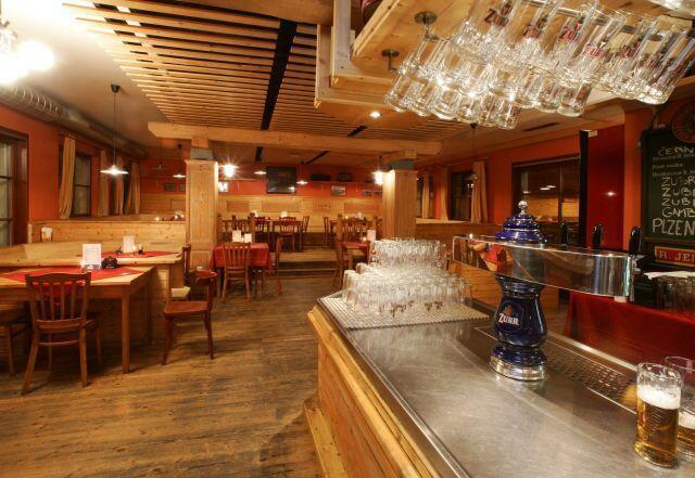 Hotel Saloon Zlin Bagian luar foto