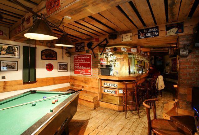 Hotel Saloon Zlin Bagian luar foto